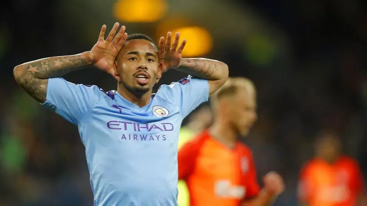 Atasi Everton, Manchester City Tempel Liverpool
