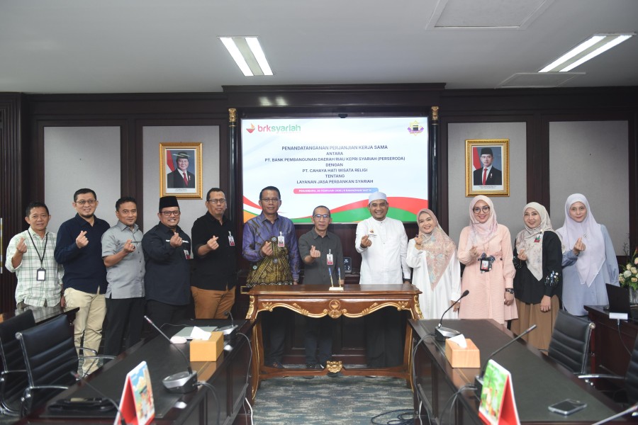 Perkuat Layanan Keuangan Perjalanan Ibadah Umrah dan Haji Khusus, BRK Syariah Jalin Kerja Sama dengan PT. Cahaya Hati Wisata Religi.