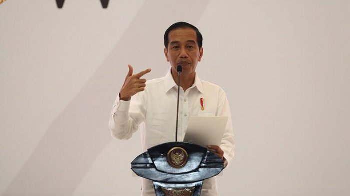 Sambil Tunjukan Foto, Jokowi Cerita Dirinya Kerap Difitnah PKI‎ Selama 4 Tahun