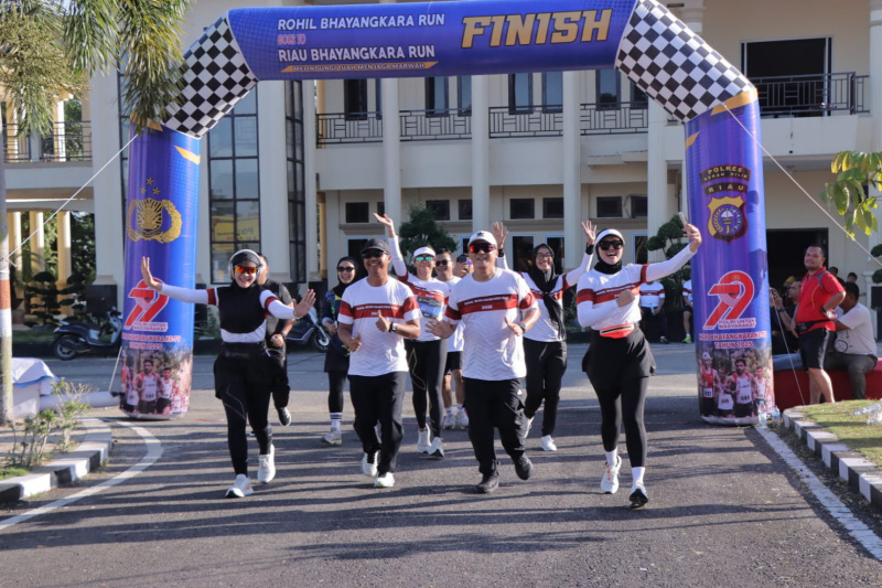 Meriah, Bhayangkara Run 10K di Rokan Hilir Diikuti Ratusan Peserta, Berikut Daftar Pemenangnya
