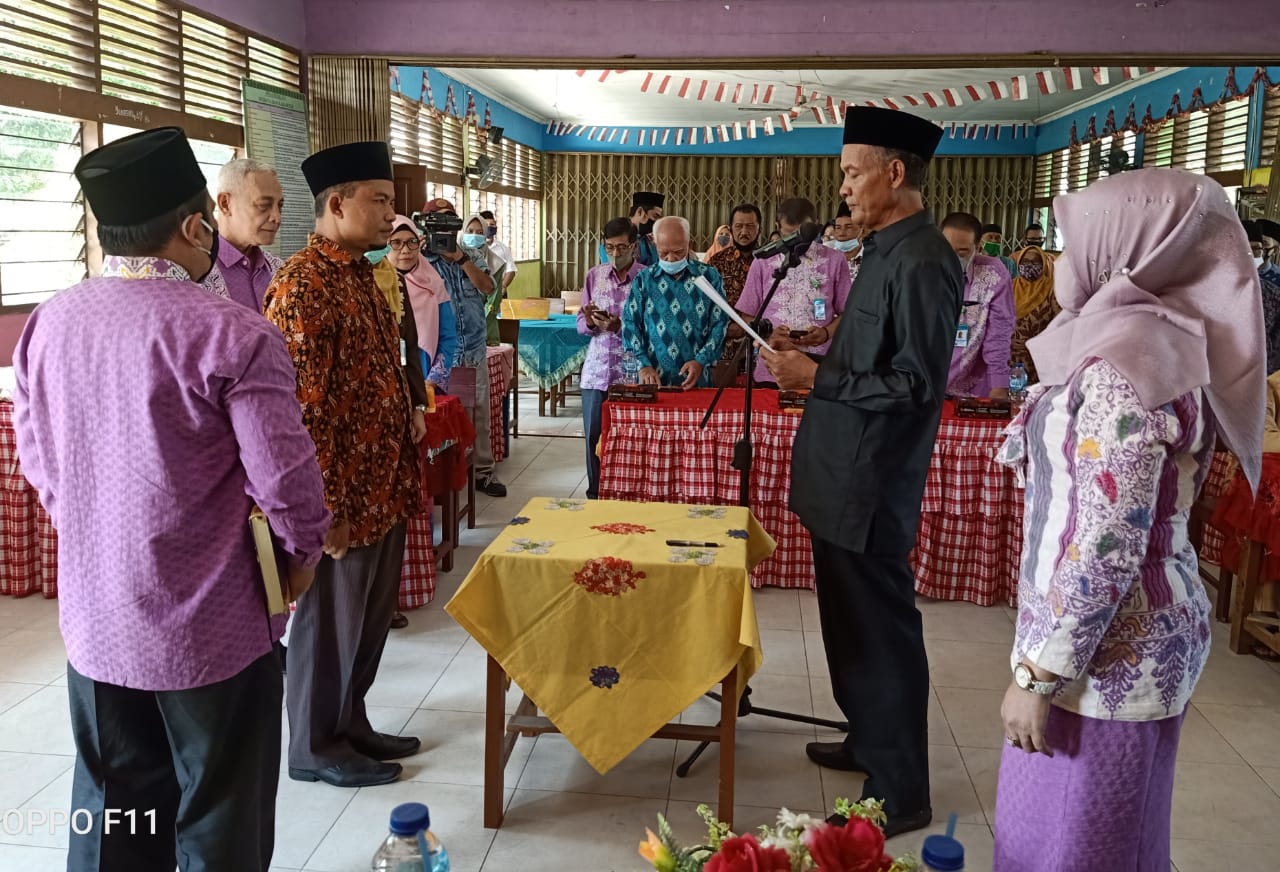 Suhardi Jadi kepala SMA YLPI Pekanbaru, Ketum YLPI Riau: Gali Potensi, Padukan Keislaman dan Pendidikan Umum