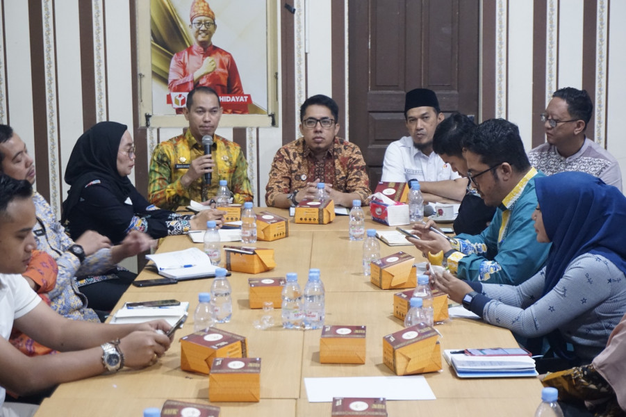 Persiapan Pilkada 2024, Asisten 1 Pekanbaru Kunjungi Bawaslu.