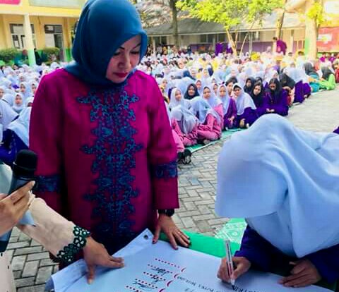 Fakta Integritas SMAN 12 Pekanbaru, Ermita: Tidak Hanya Siswa dan Guru, Saya Pun Harus Menjalankanya