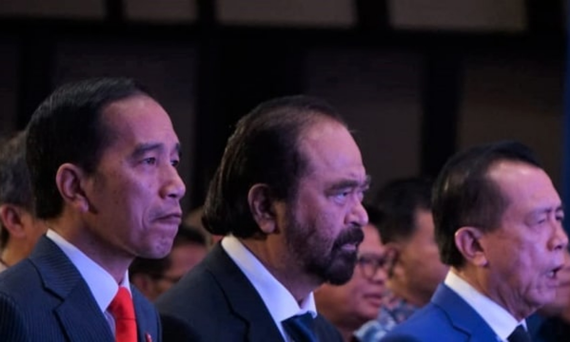 Jokowi: Saya Cemburu Tak Dirangkul Seerat Surya Paloh dan Sohibul Iman