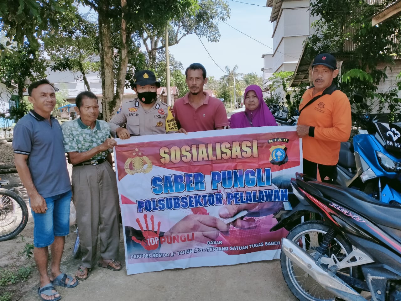 Cegah Pungli, Polsubsektor Pelalawan Sosialiasi ke Masyarakat