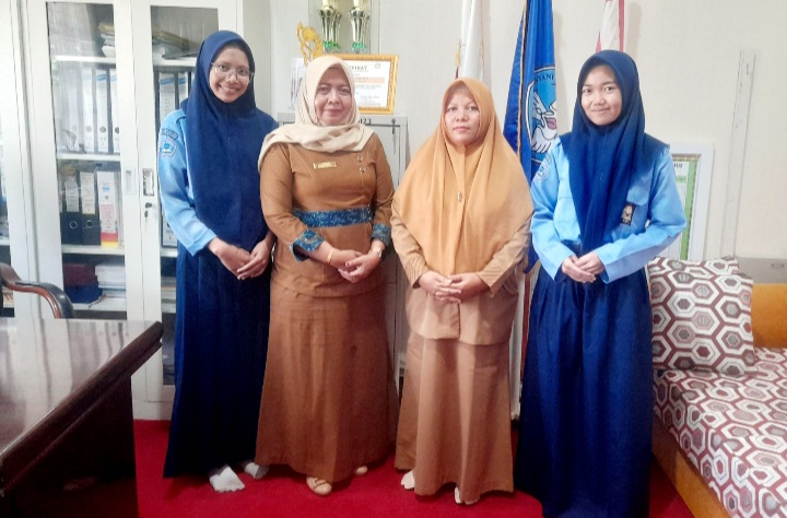 Tiga Siswa SMAN 2 Siak Hulu Wakili Riau ke LDBI Tingkat Nasional 2025