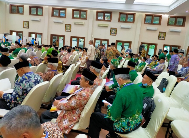Lima Ratusan Warga Muhammadiyah Riau Hadiri Muktamar Muhammadiyah ke 48 di Surakarta