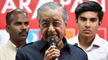 Mahathir Sebut Najib Razak Dapat Dijerat Tuntutan Berlapis