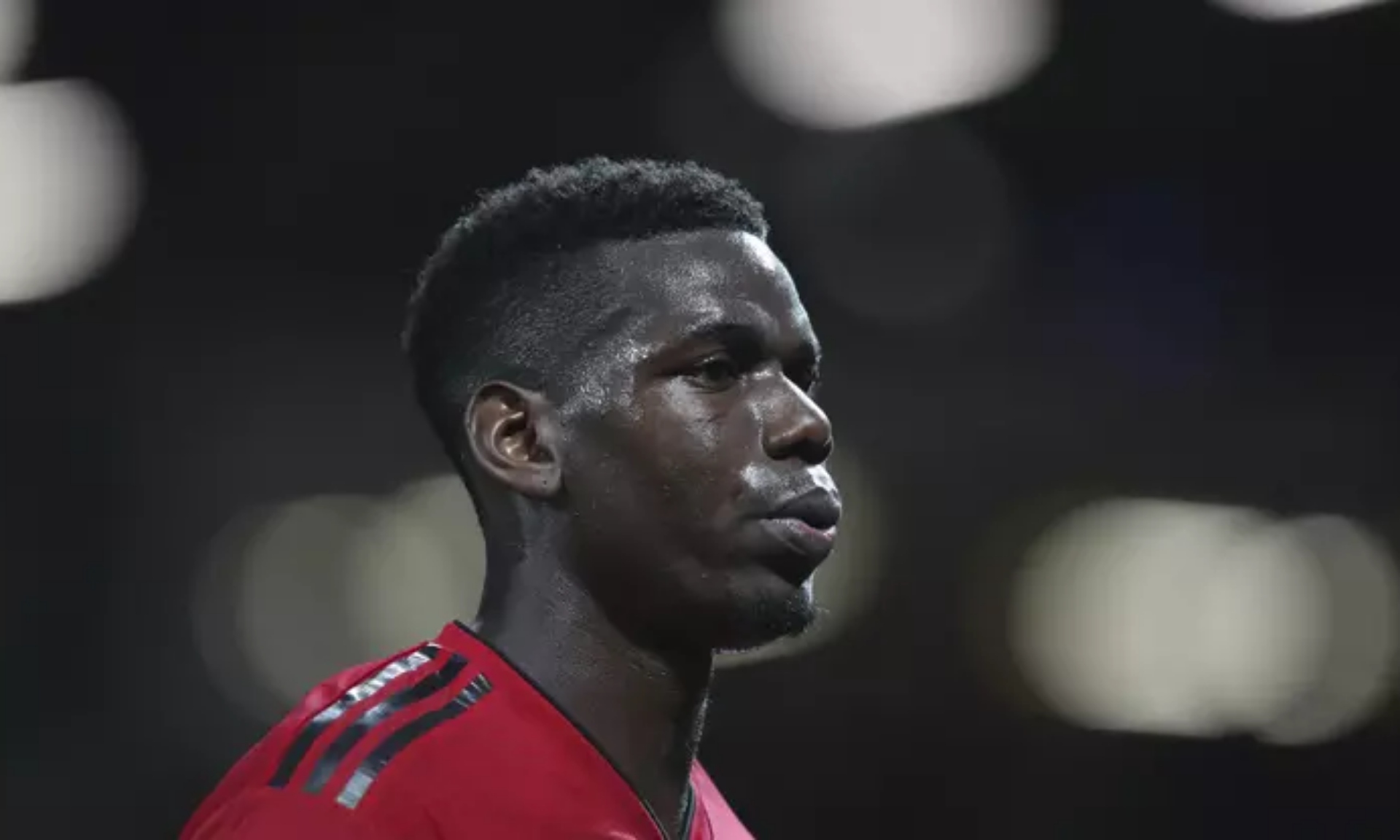 Gary Neville Salahkan Paul Pogba atas Gol Chelsea