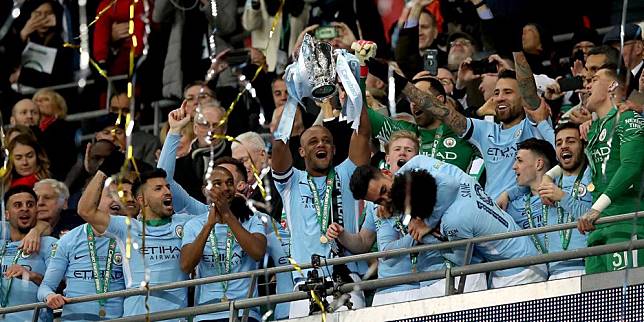 Ini Alasan Guardiola Tak Mau Angkat Trofi Juara