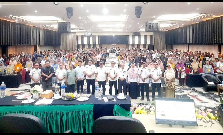 Dihadapan 811 Kepala SMA/SMK dan SLB Negeri dan Swasta, Roni Sorot Dapodik, BOS Hingga Larangan Jual Seragam