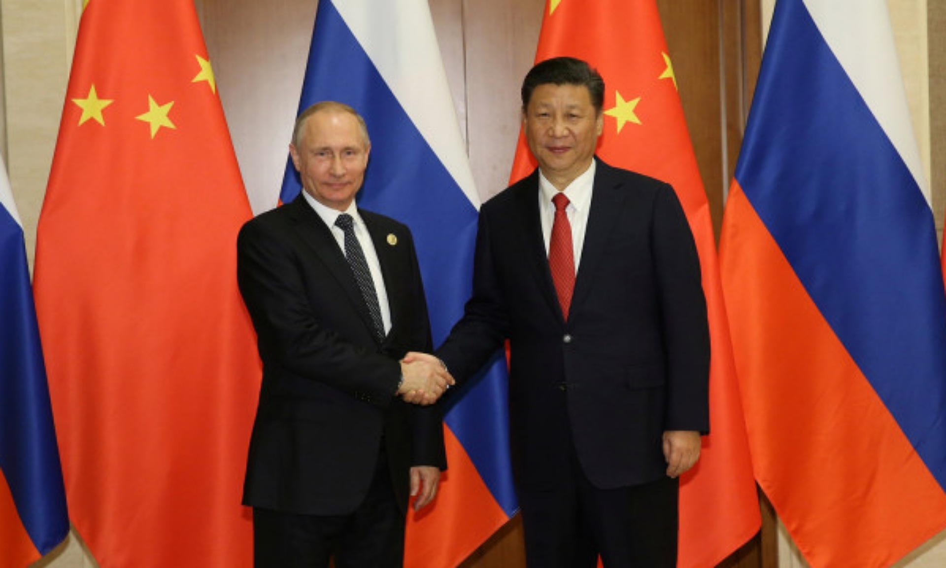Putin Beri Es Krim Sebagai Hadiah Ulang Tahun Bagi Xi Jinping