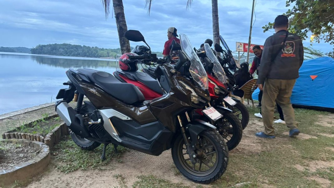 Jelajah Misteri Honda ADV 160, Capella Honda Ajak Komunitas Taklukkan Rute Menantang Penuh Cerita Mistis
