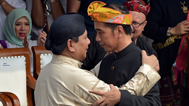 Data Situng C1 KPU Sementara: Jokowi 55,84%, Prabowo 44,16%