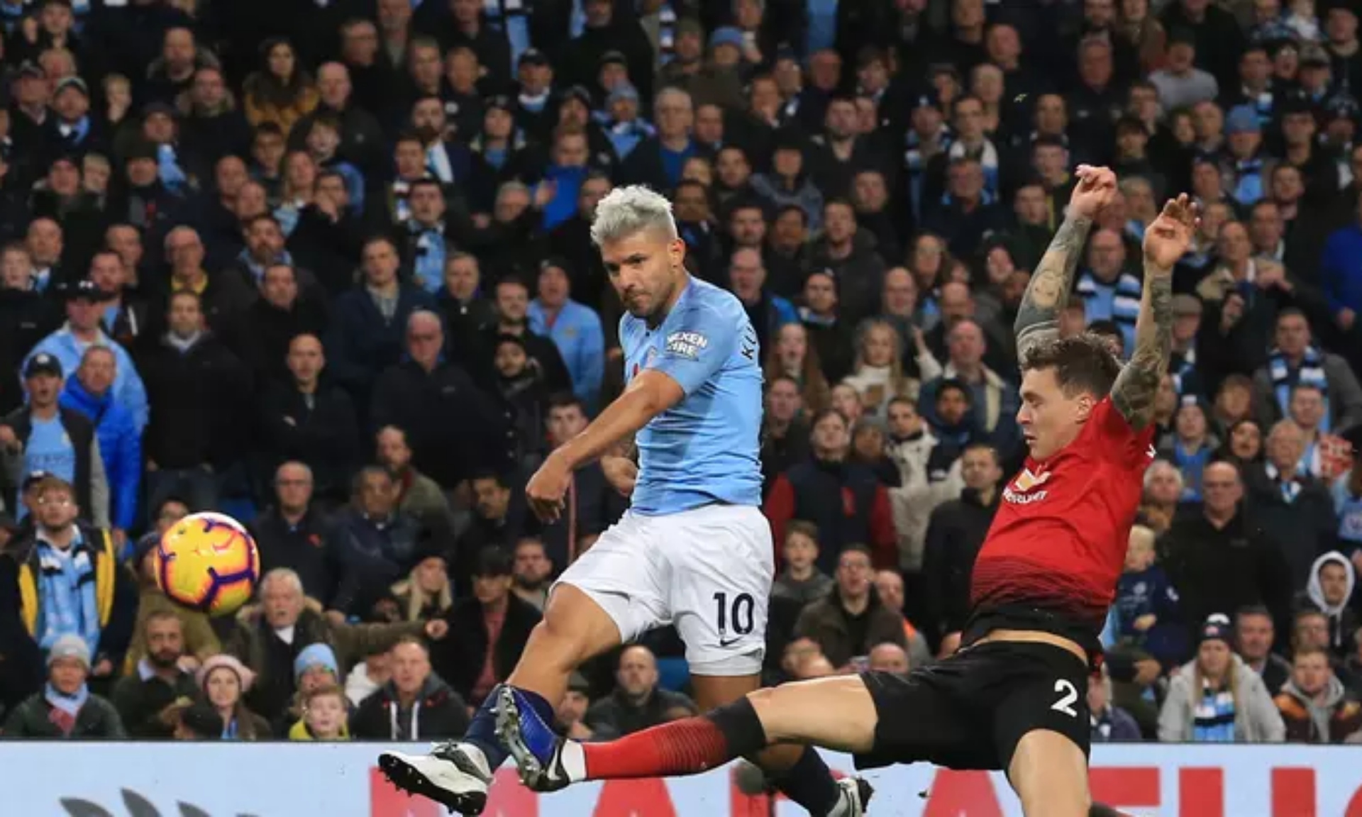 Aguero Sementara Puncaki Top Scorer Premier League