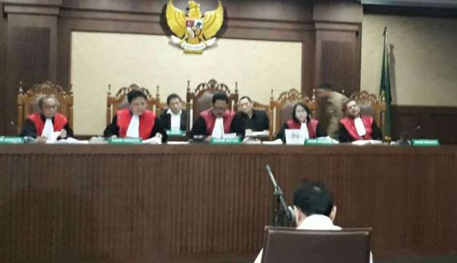 Saksi Ungkap Aliran Uang E-KTP ke Parpol Pakai Kode Miras
