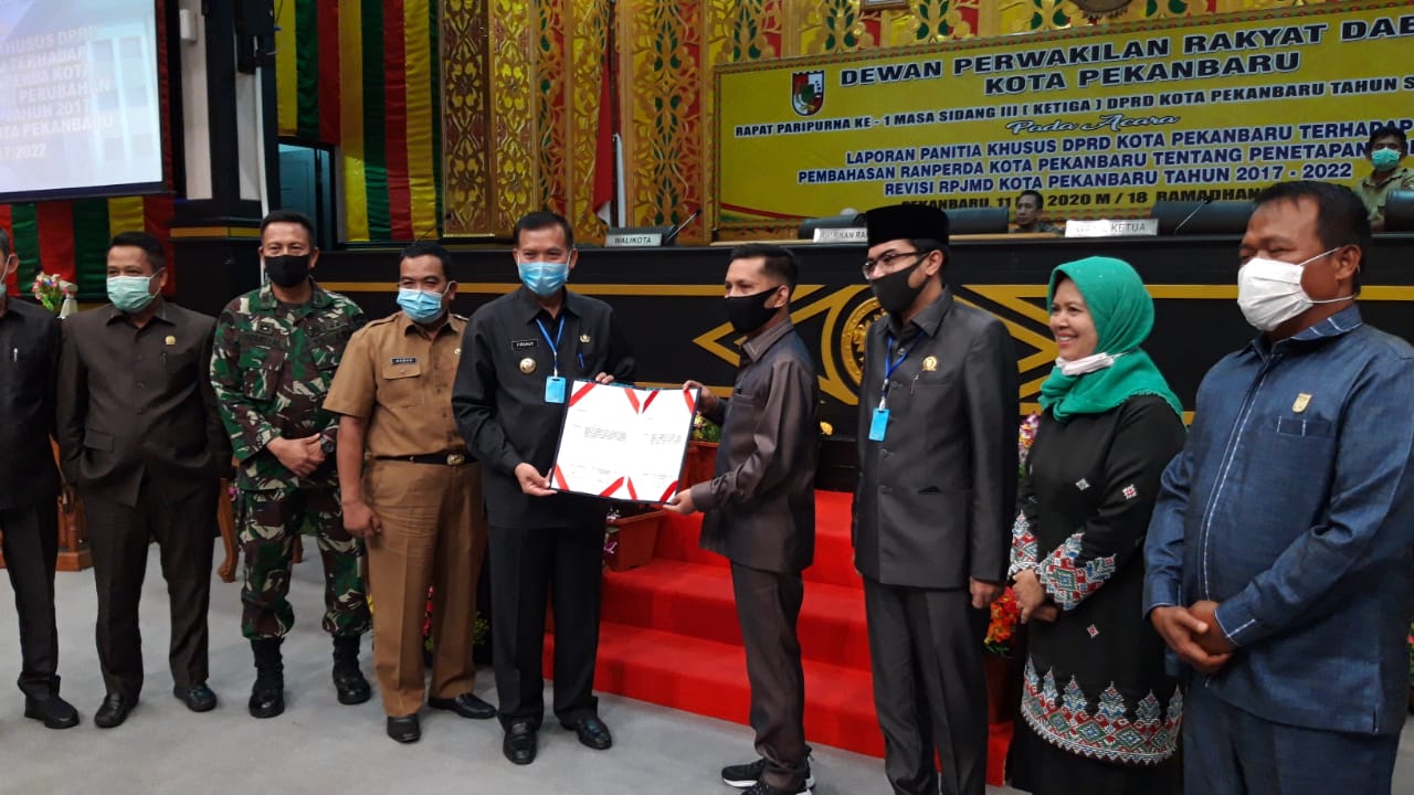 Dua Fraksi di DPRD tak Hadir Rapat Paripurna, Azwendi : Paripurna Sudah Sesuai Mekanisme ! 
