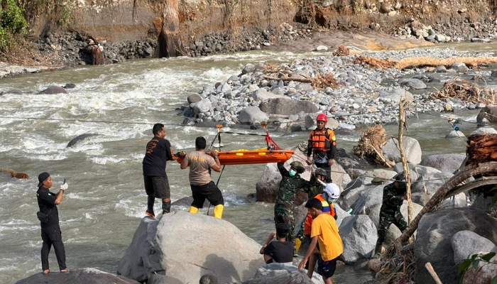 Korban Bencana Banjir Bandang Di Sumbar, Polda Riau Terus Intensifkan Pencarian Ipda Angga