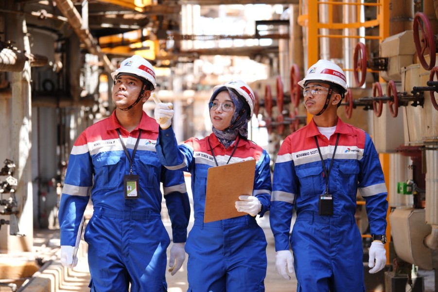 Kisah Kartini Energi Masa Kini:  Perjalanan Ibu Tangguh Menjaga Denyut Energi Kilang Dumai dan Keluarga