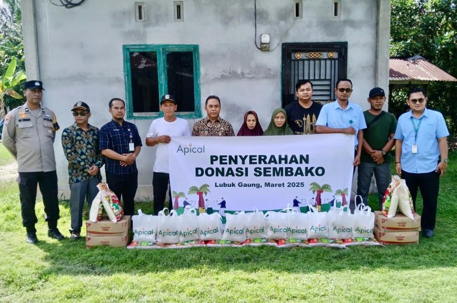 Berbagi Berkah Ramadan, Apical Salurkan Ribuan Sembako Kepada Masyarakat Dumai