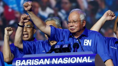 Kekalahan Pertama Partai Penguasa selama 61 Tahun Malaysia Merdeka