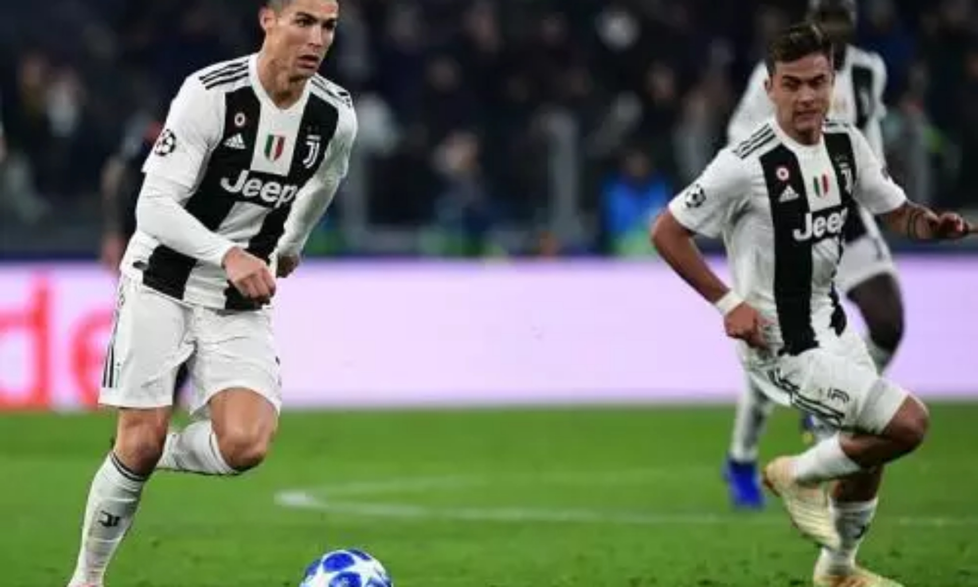 De Ligt Nantikan Duel Kontra Ronaldo di Liga Champions