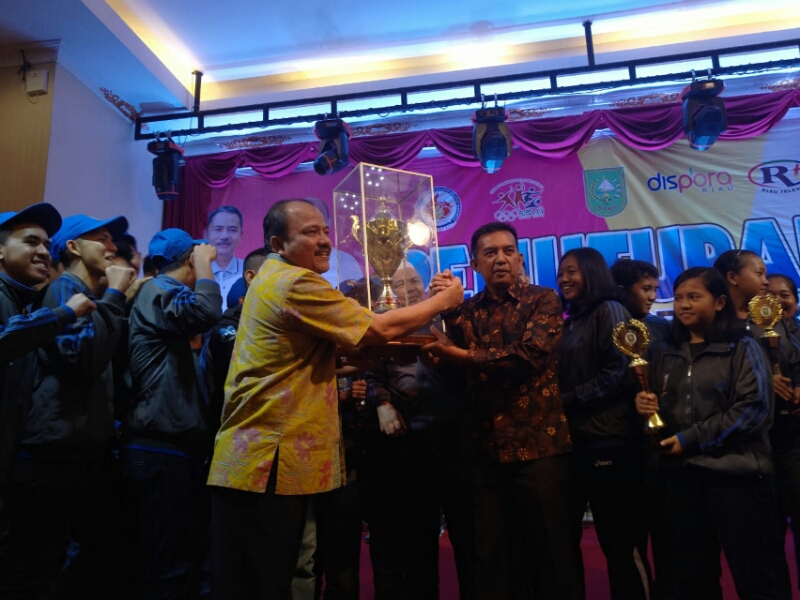 Pekanbaru Berhasil Pertahankan Juara Umum Popda Riau XIV 2018