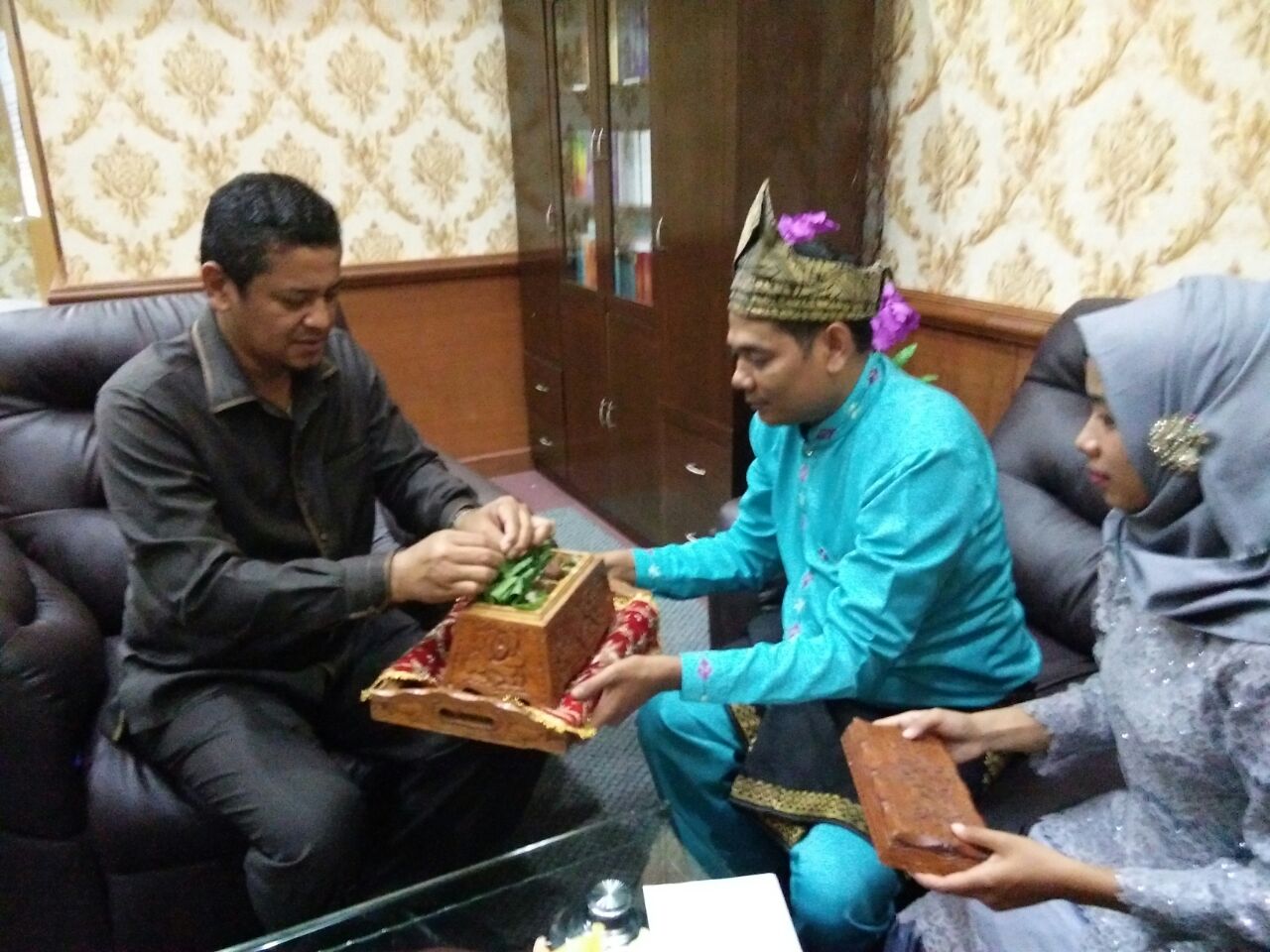 LAMR Kota Pekanbaru Jemput Secara Adat Wakil Ketua DPRD Provinsi Riau Noviwaldy Jusman