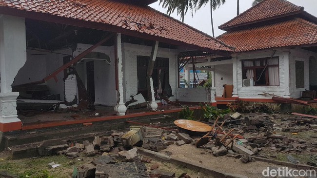 Update Korban Tsunami Anyer: 43 Orang Tewas, 584 Luka, 2 Hilang