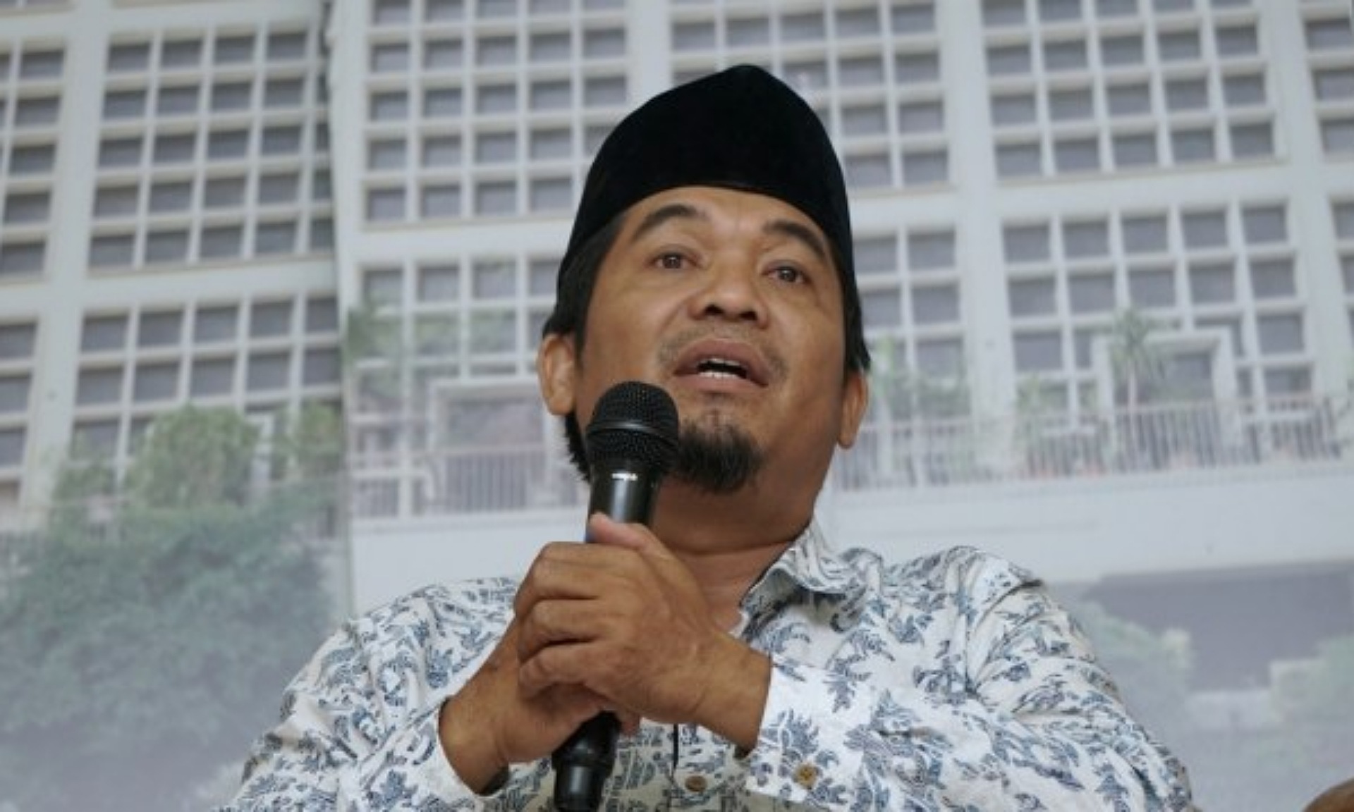 Ray Rangkuti: Jokowi Tak Layak Dapat Gelar 'Putera Reformasi'