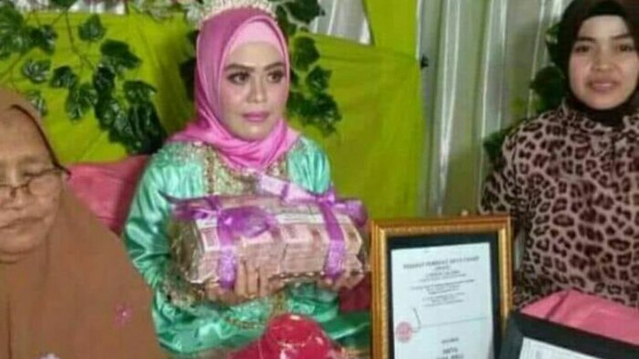 Kakek Usia 70 Tahun Lamar Gadis 30 Tahun di Sulawesi