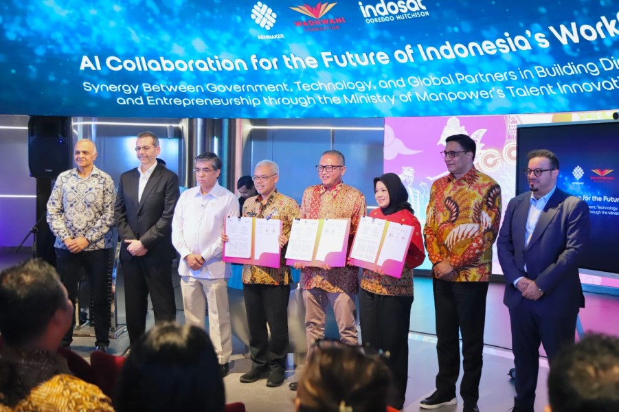 Indosat, Wadhwani, dan Kemnaker Teken MoU Cetak 1 Juta Talenta Digital Indonesia melalui AI