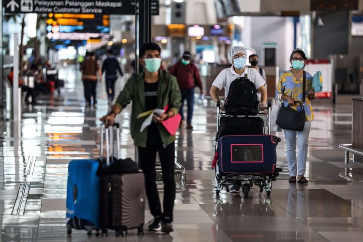 Naik Pesawat ke Jakarta Tak Punya SIKM, Siap–siap Karantina di GOR Cengkareng