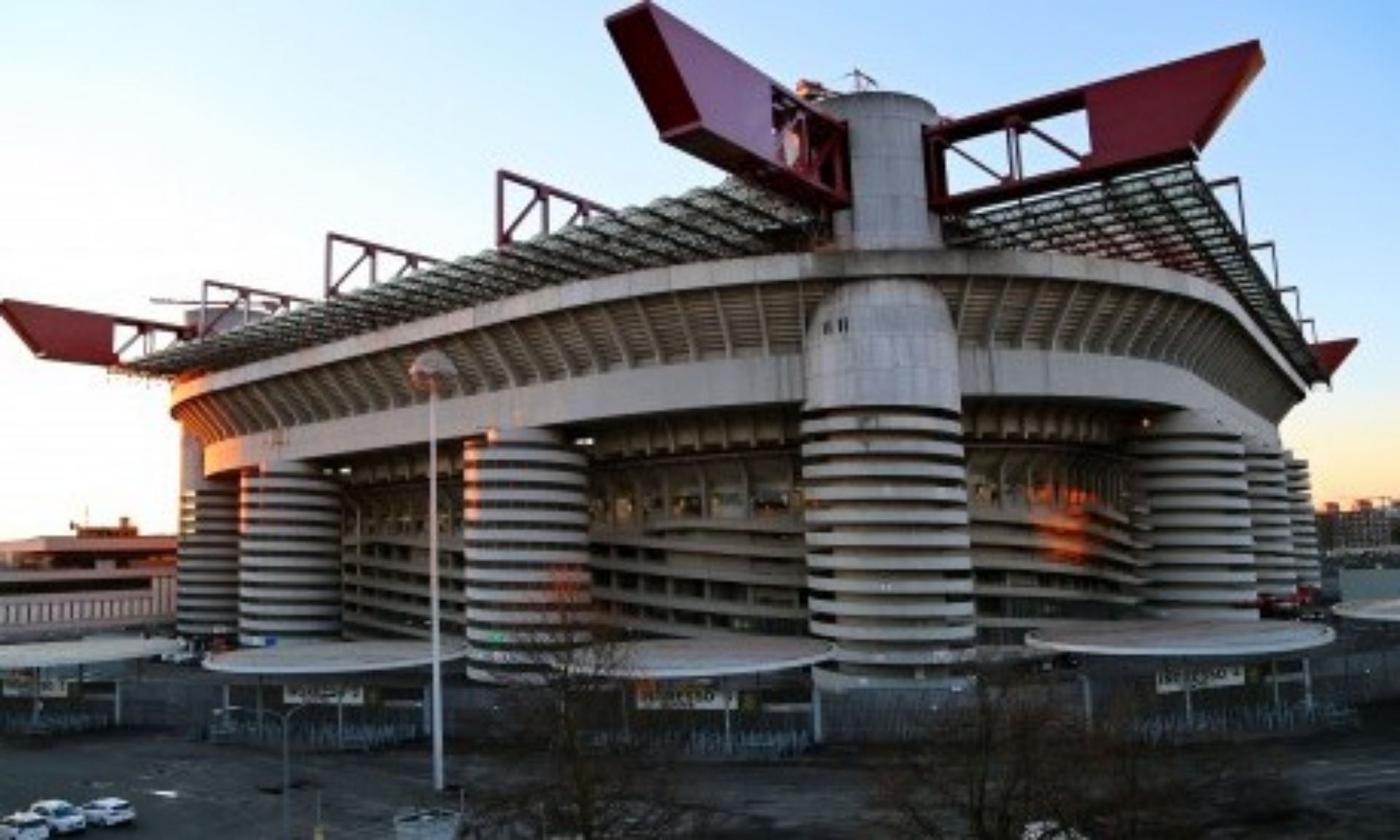AC Milan Berencana Tinggalkan San Siro