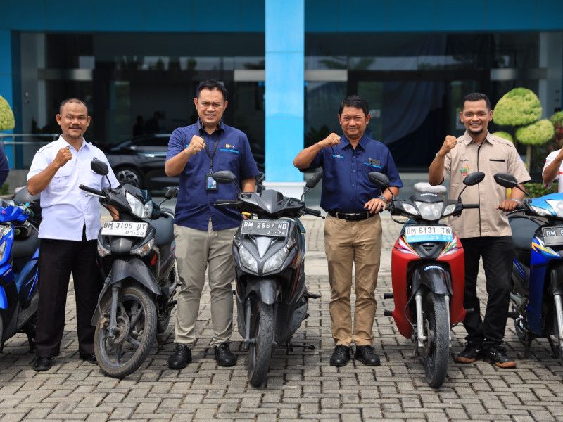 Inisiatif Hijau : PLN Gandeng 6 SMK di Riau Ubah Motor BBM Jadi Listrik