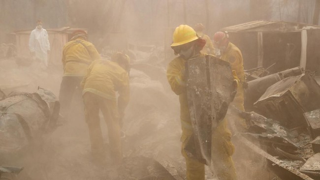 Lebih dari 1.000 Orang Hilang dalam Kebakaran Parah di California