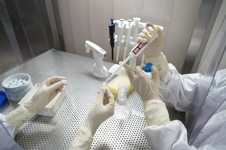 Korea Selatan Serahkan Bantuan Alat Tes PCR untuk Indonesia
