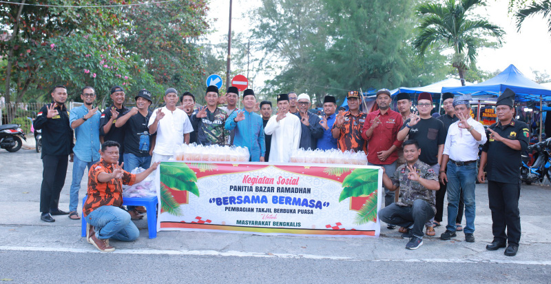 LAMR Bengkalis Apresiasi Kegiatan Berbagi Takjil oleh Panitia Bazar Ramadan