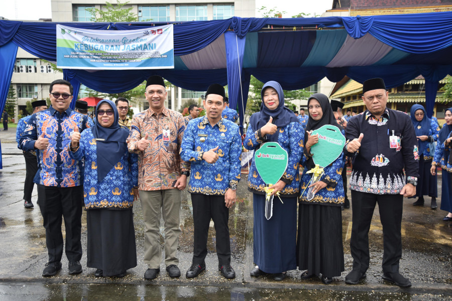BRK Syariah Serahkan Dua Unit Ambulans untuk Puskesmas Tembilahan Kota dan Benteng