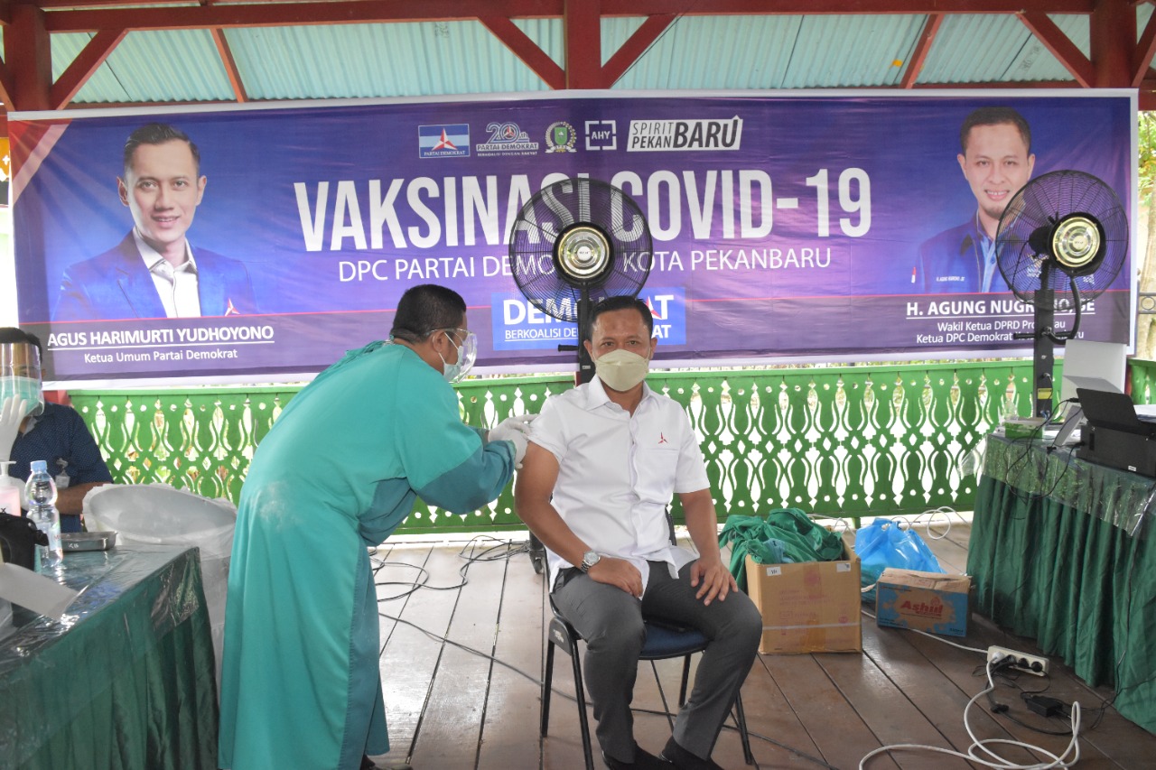 Bantu Masyarakat Demokrat Pekanbaru Salurkan 1500 Vaksin