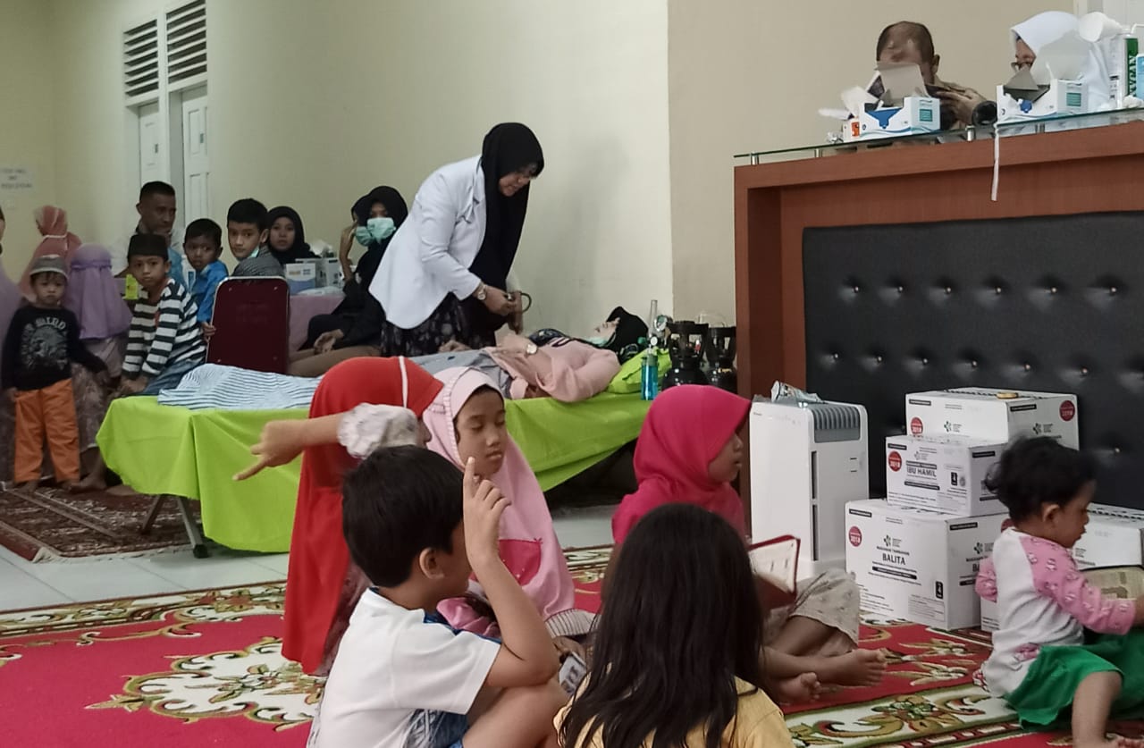 Neli dan Khori Merasa Nyaman di Posko Rumah Singgah Evakuasi Kabut Asap Dinas Perindustrian Provinsi Riau