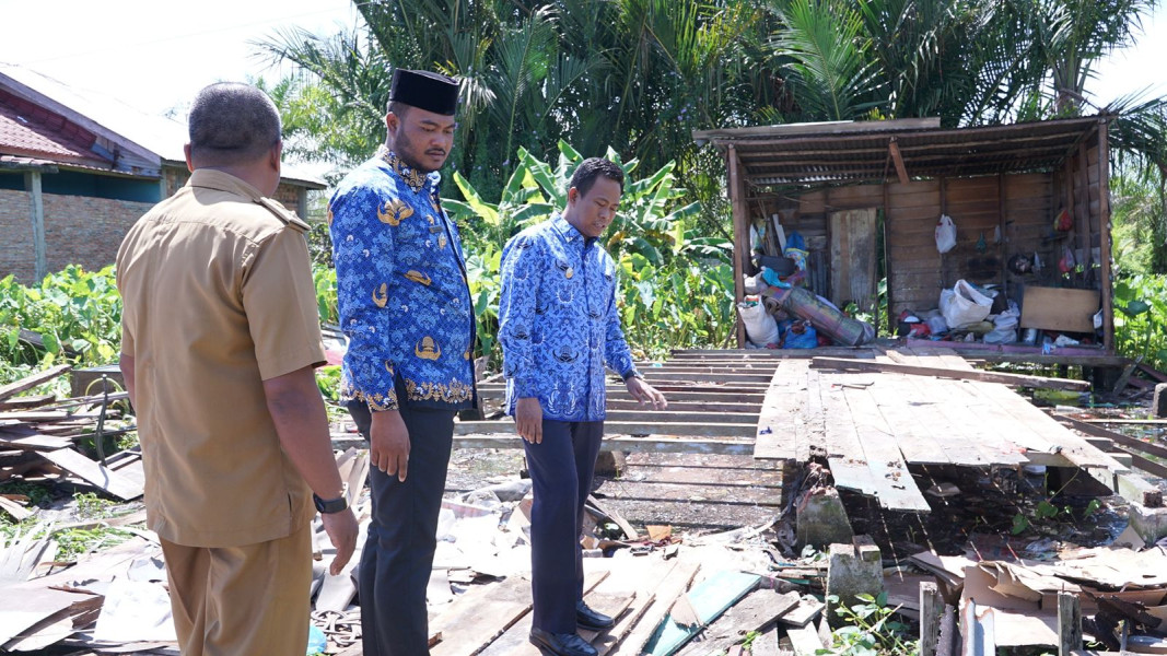 Wakil Bupati H. Sulaiman Serahkan Bantuan Renovasi RTLH di Bagan Jawa