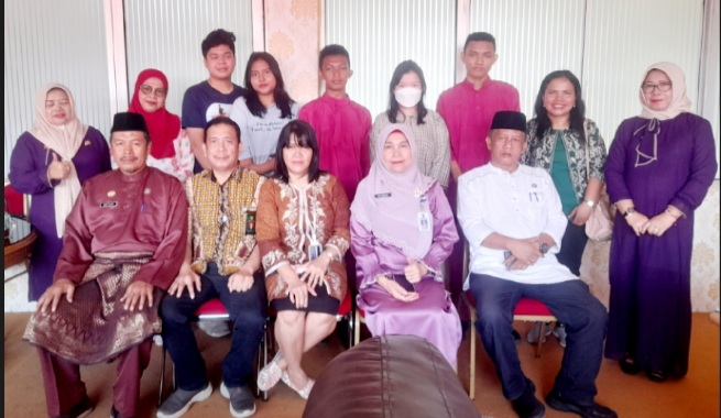 Dilepas Sekdisdik dan Kabid SMA, Tiga Siswa LDBI Tingkat Nasional Siap Berikan Terbaik Bagi Riau