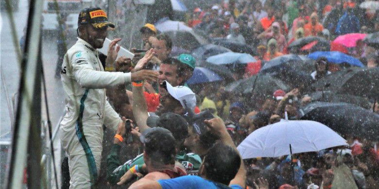 F1 GP Jerman, Lewis Hamilton Terlalu Banyak Aksi Berlebihan