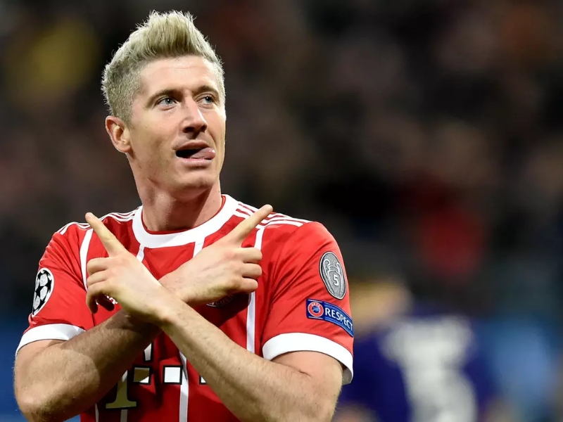 Direktur Bayern Munchen Pastikan Robert Lewandowski Bertahan