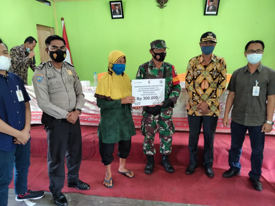 Polsek Kuala Kampar Hadiri Penyaluran BLT DD Tahap Satu Desa Teluk Dalam