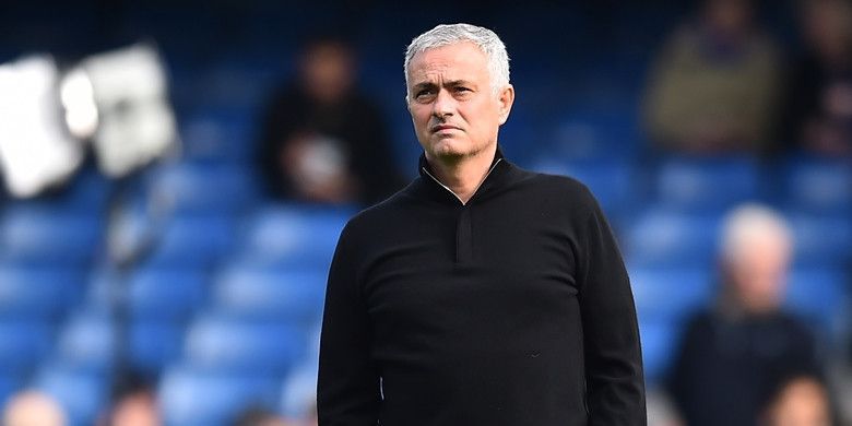Cantona: Saya Menderita Lihat Man United Dilatih Mourinho