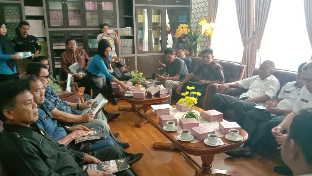 Ingin Tingkatkan PAD, Rombongan DPRD Paluta Kunjungi DPRD Pekanbaru