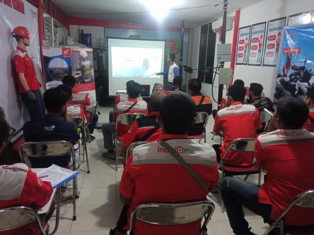 Kolaborasi Capella Honda dan PT Telkom Akses Riau dalam Keselamatan Kerja