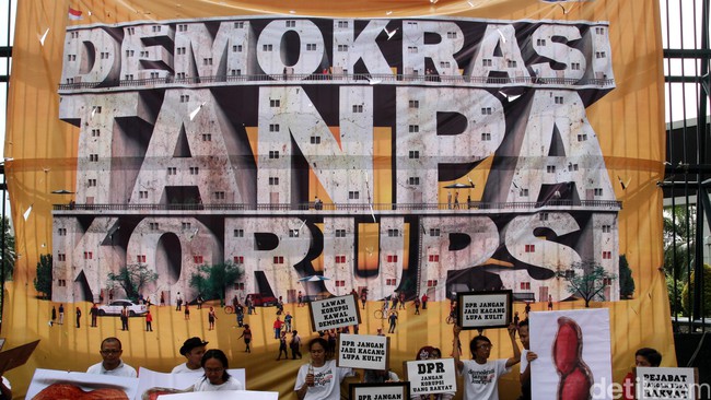 Punya Caleg Eks Koruptor Terbanyak, Ini Respons Ketum Golkar